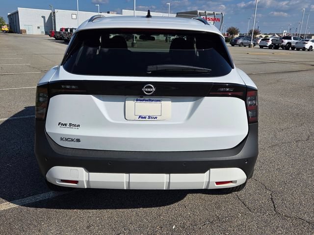 Used 2026 Nissan Kicks SV FWD image 10