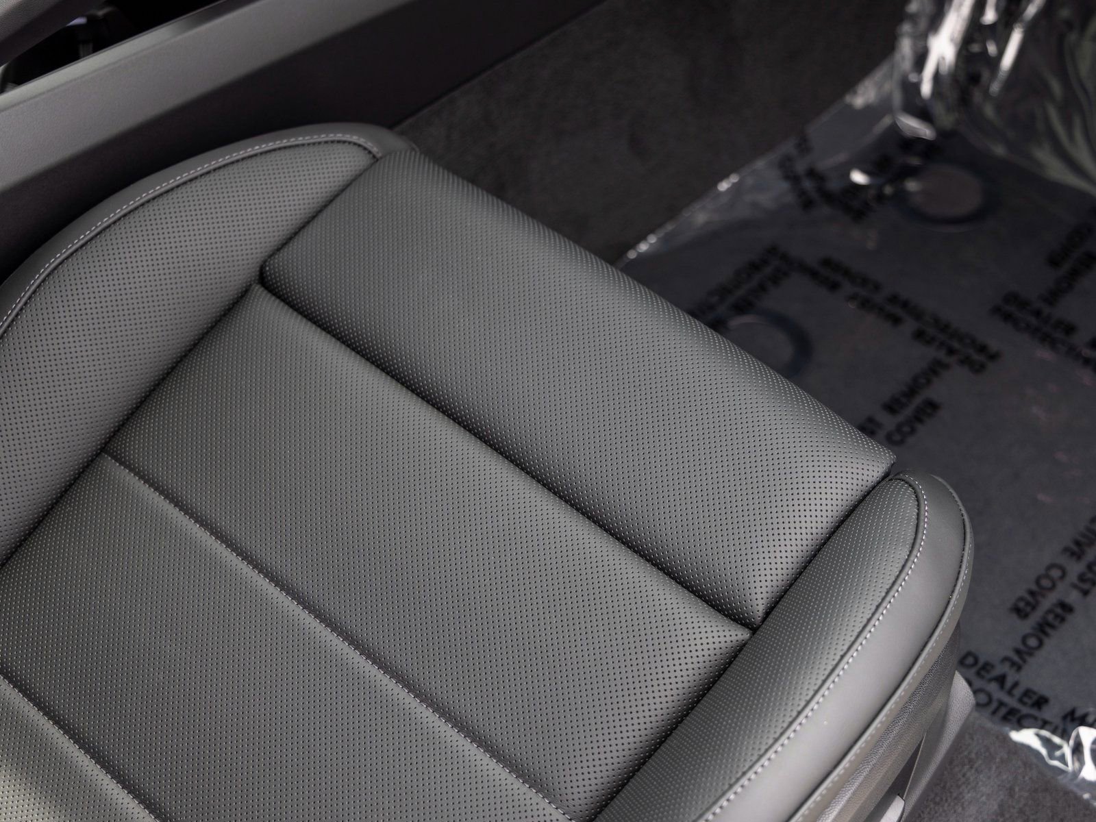 New 2025 Porsche Macan Electric image 51