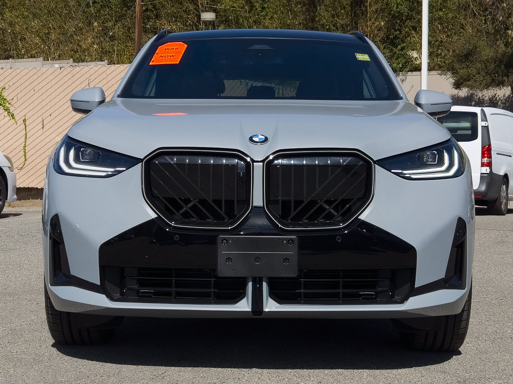 Used 2026 BMW X3 xDrive30i w/ Premium Package AWD/4WD image 2