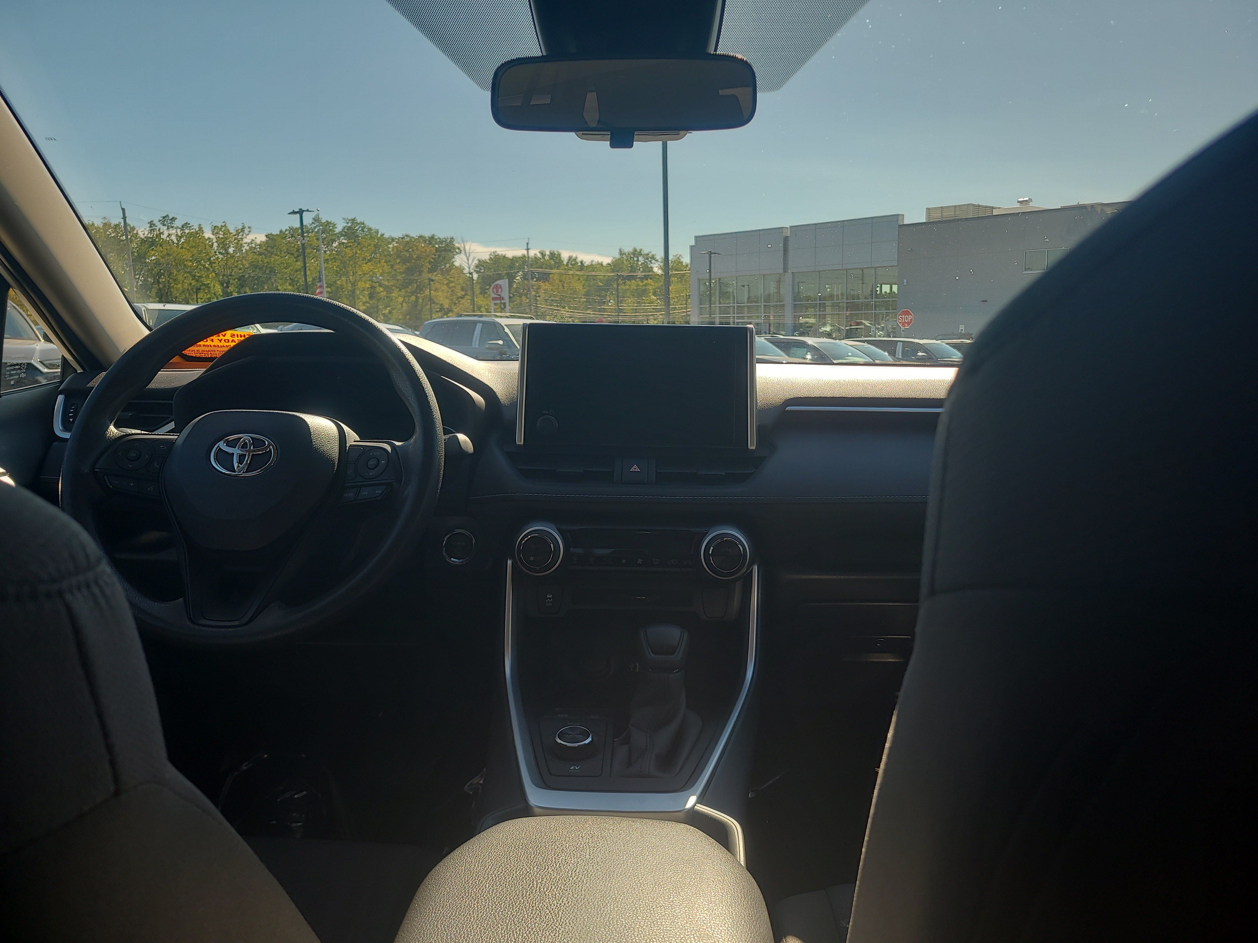 Certified 2025 Toyota RAV4 XLE AWD/4WD image 18