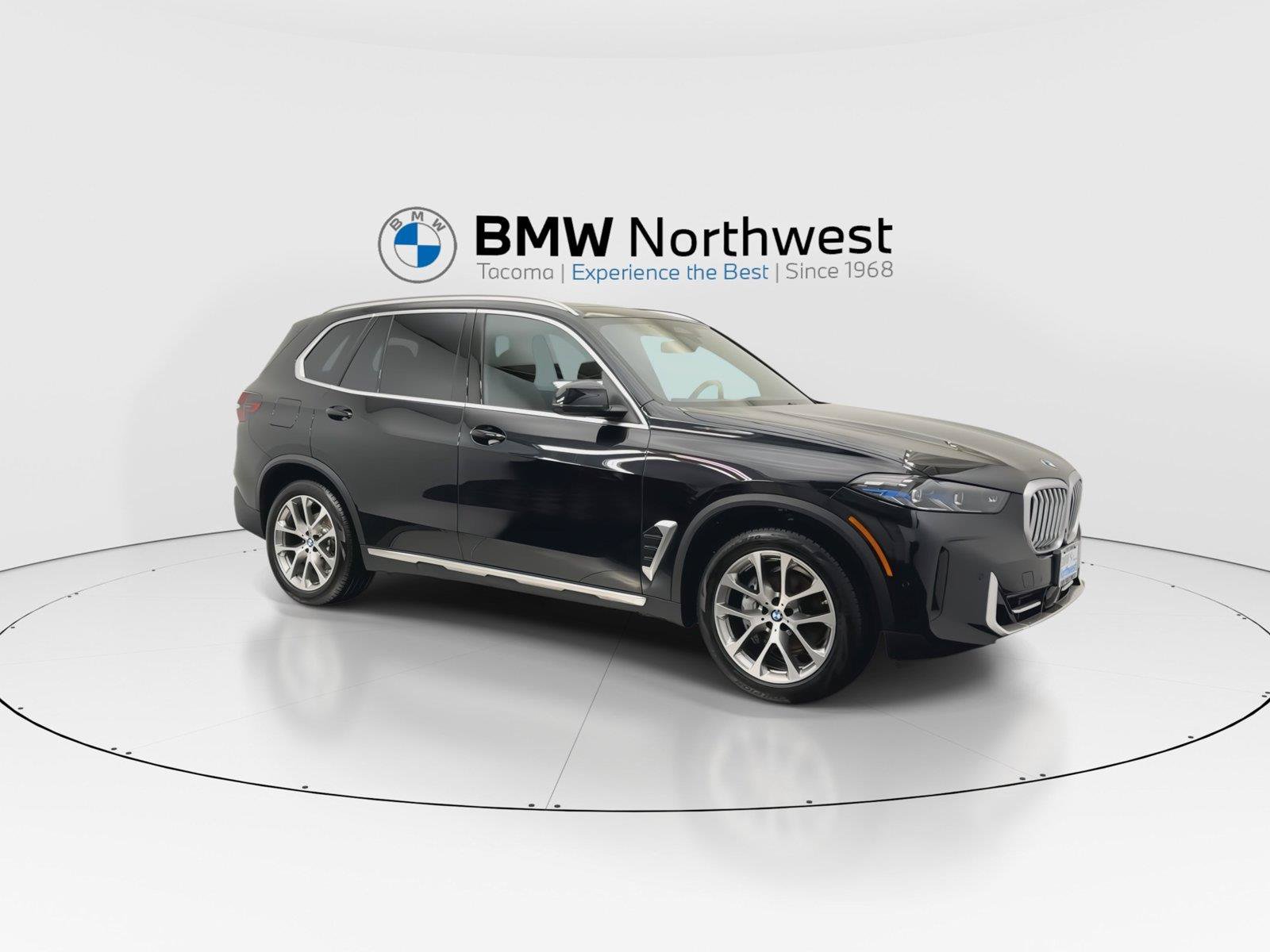 Used 2024 BMW X5 xDrive40i w/ Premium Package AWD/4WD image 6
