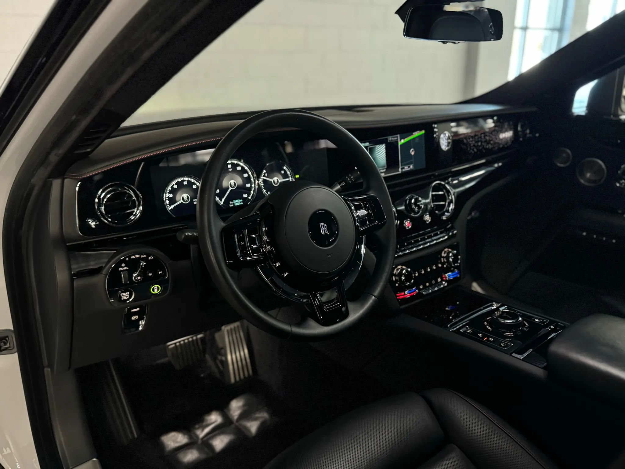 Used 2022 Rolls-Royce Ghost image 37