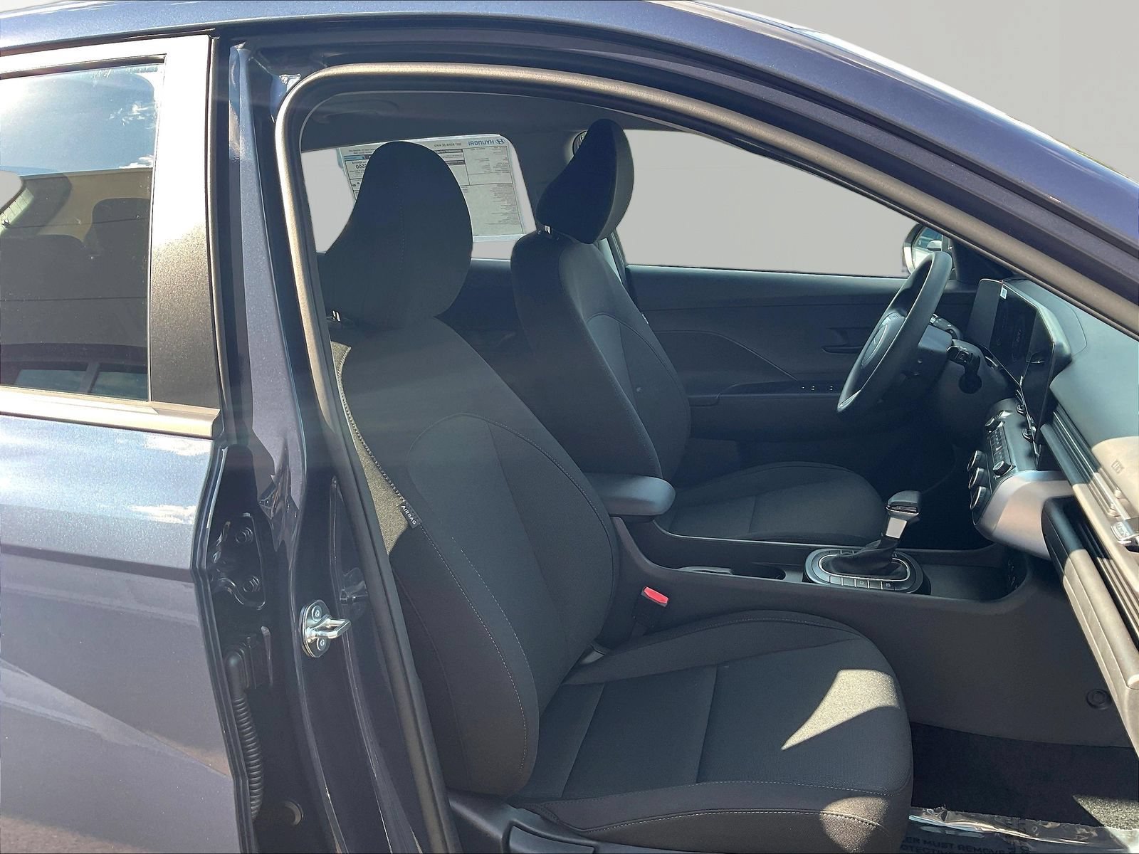 New 2027 Hyundai Kona SE AWD/4WD image 18