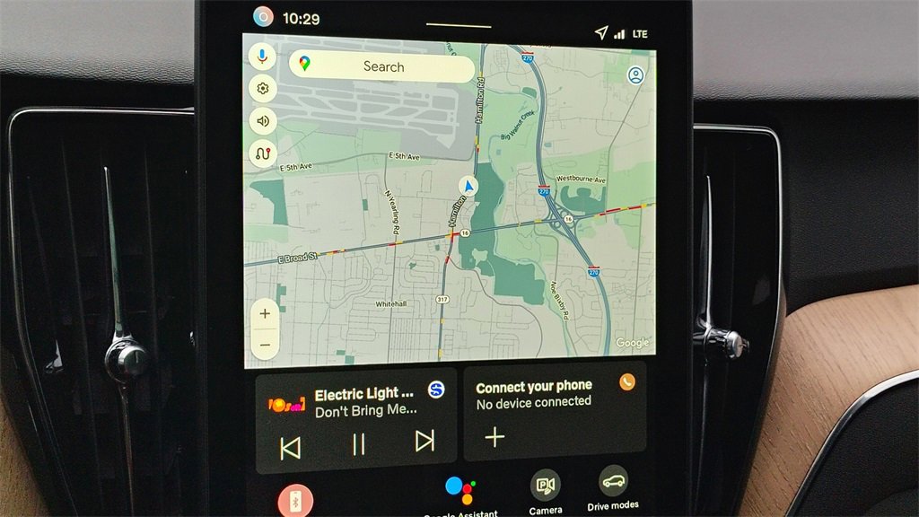 New 2026 Volvo XC60 T8 Plus w/ Protection Package Premier image 17