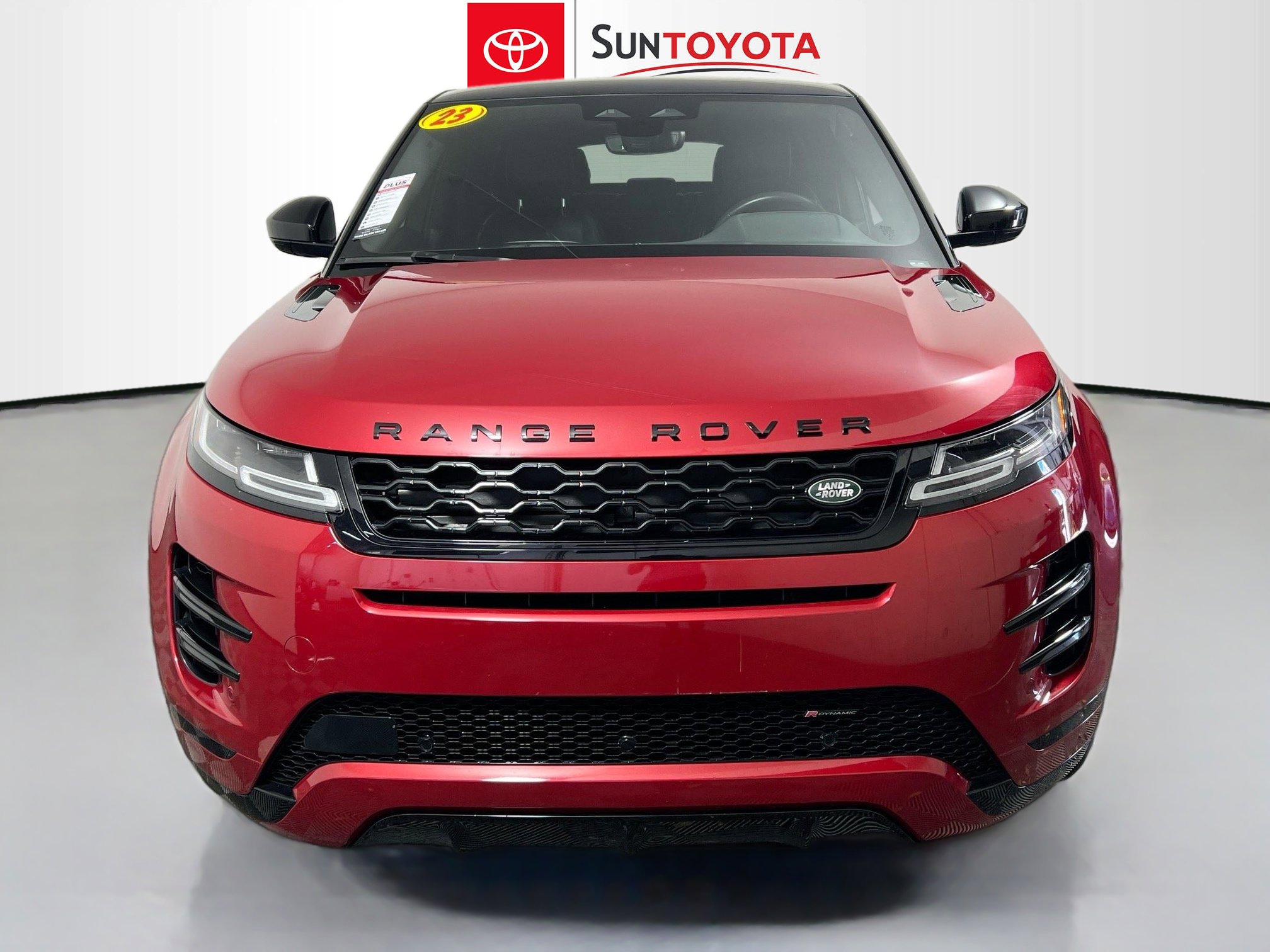 Used 2023 Land Rover Range Rover Evoque R-Dynamic SE image 10