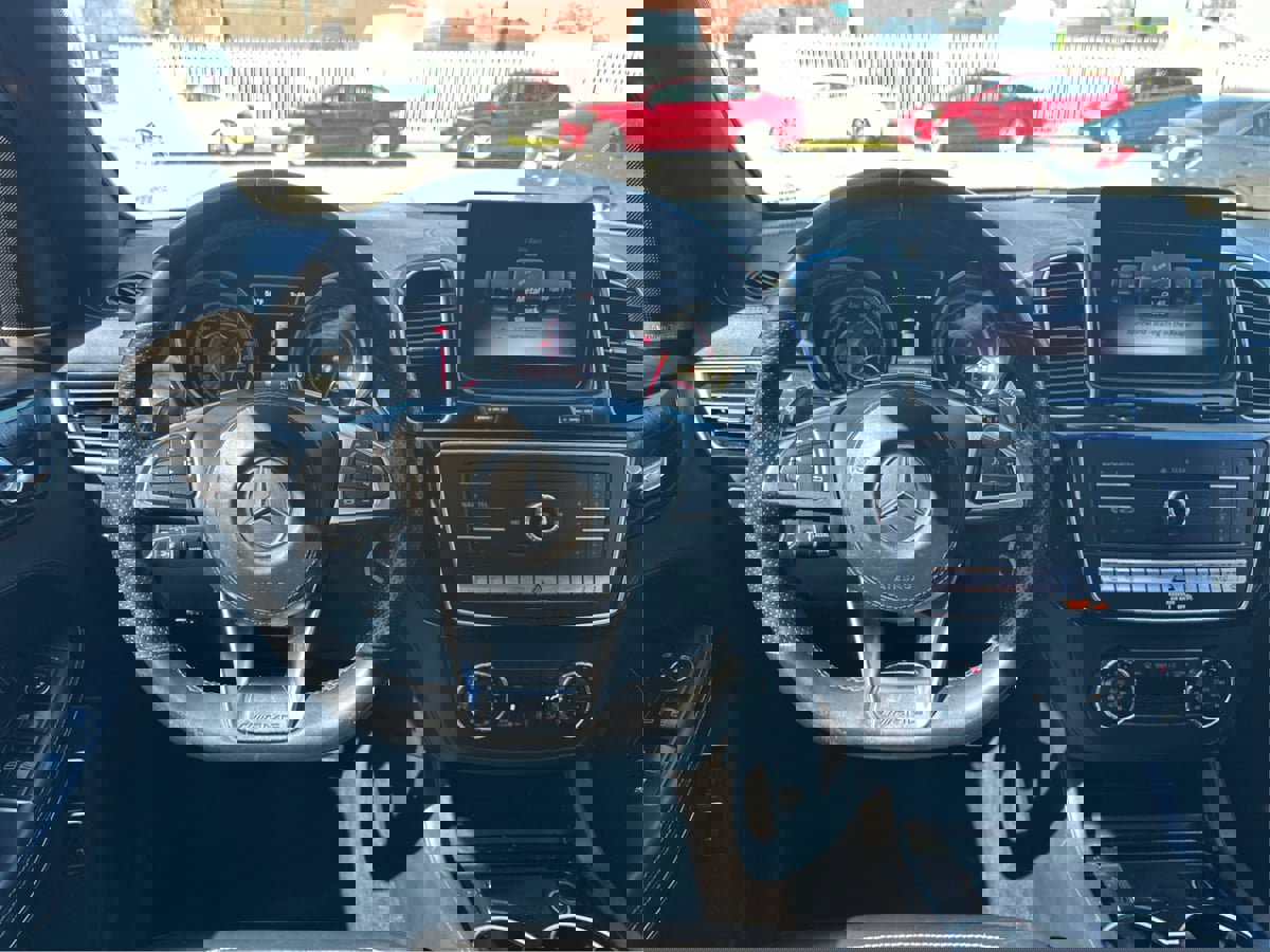 Used 2019 Mercedes-Benz GLS 63 AMG 4MATIC w/ AMG Night Styling Package image 16