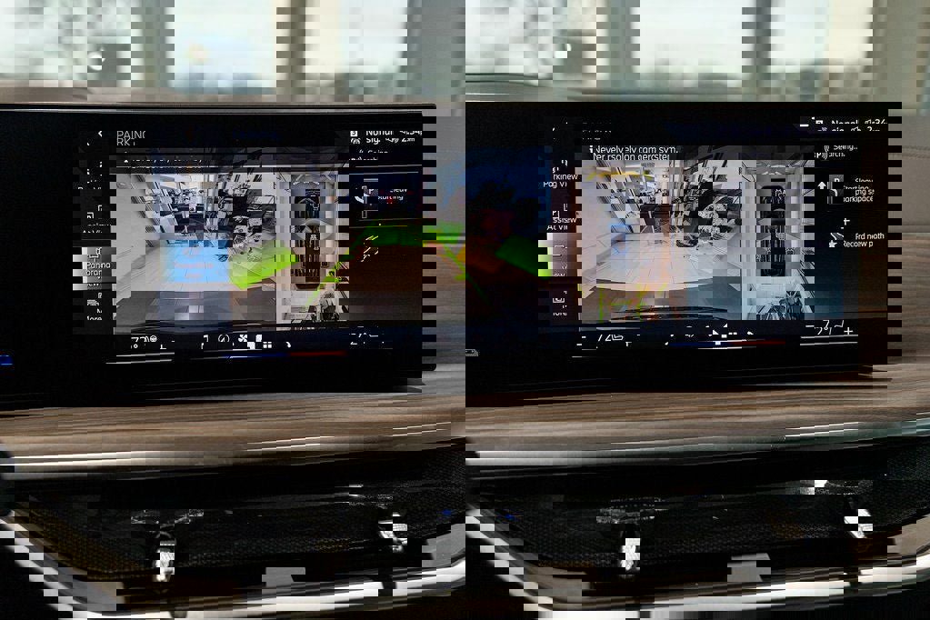 New 2026 BMW X5 xDrive50e w/ Premium Package image 32