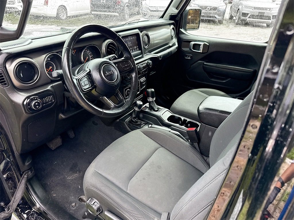 Used 2022 Jeep Gladiator Willys image 23