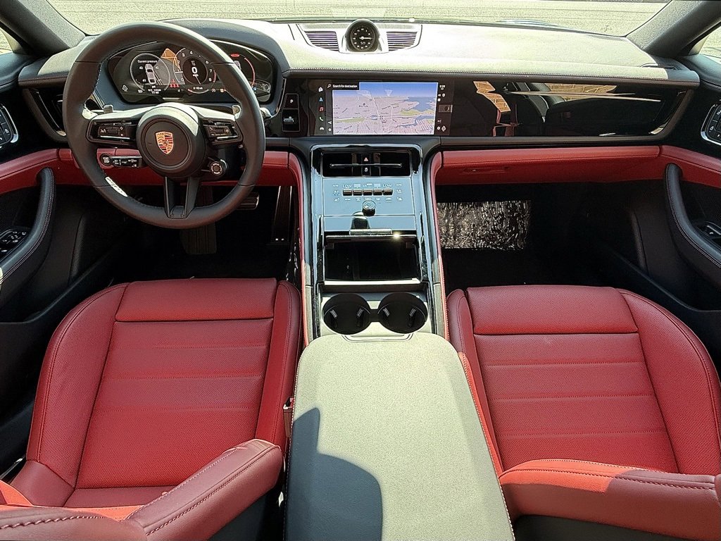 New 2025 Porsche Panamera 4 image 13