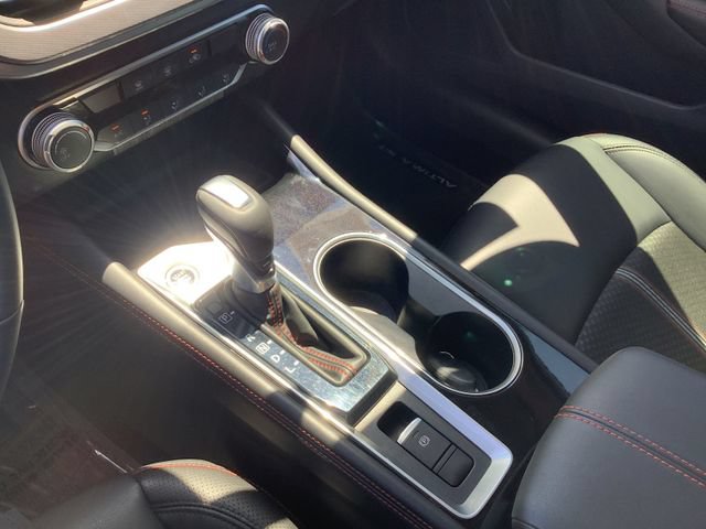 Used 2024 Nissan Altima 2.5 SR AWD/4WD image 18