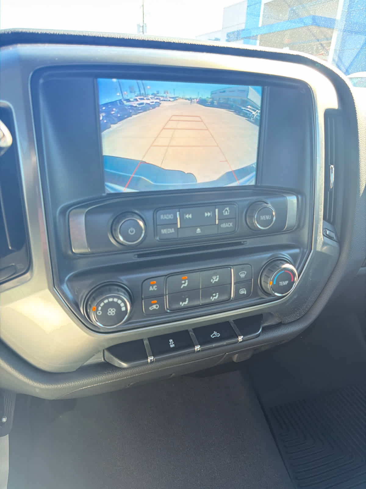 Used 2019 Chevrolet Silverado 1500 LT RWD image 16