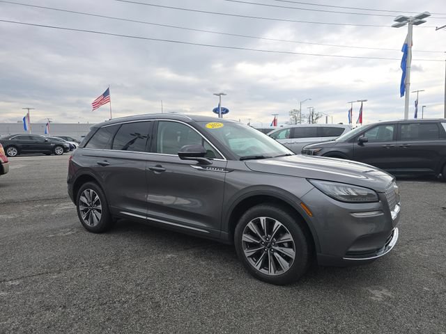 Used 2022 Lincoln Corsair Reserve w/ Elements Package AWD/4WD image 2