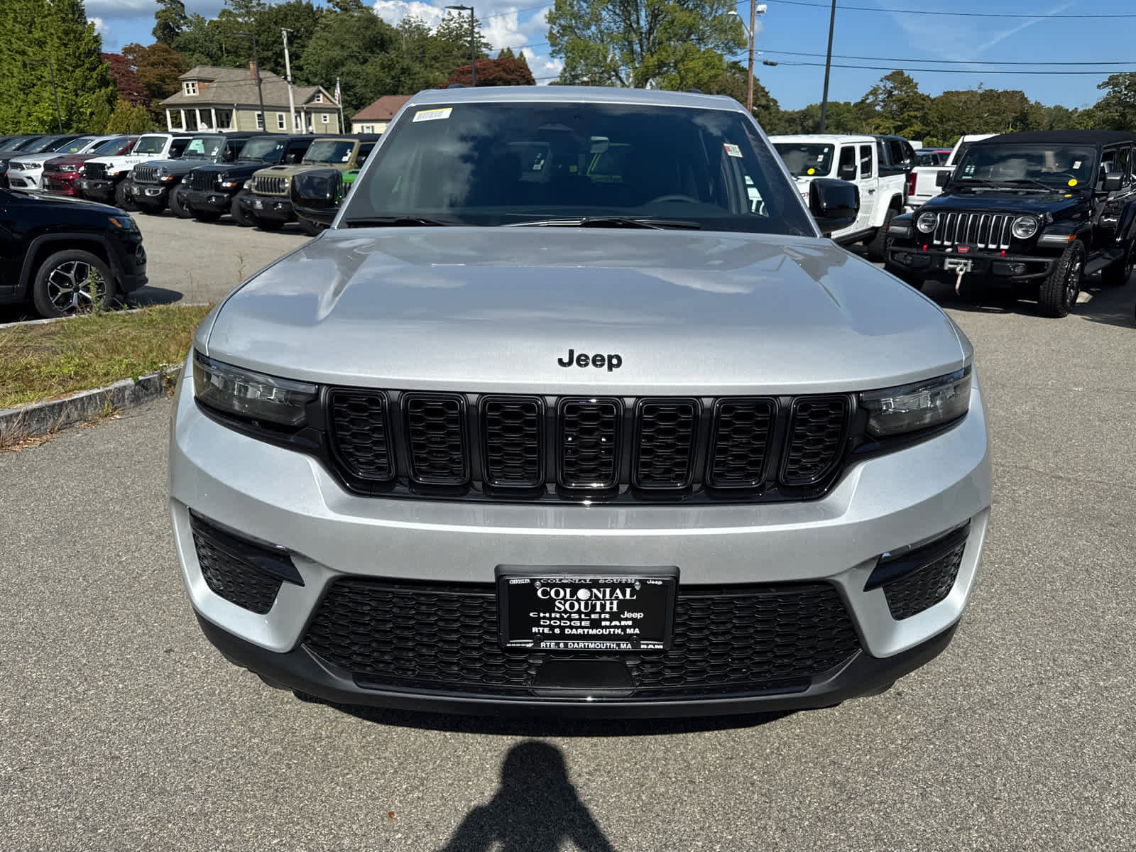 New 2025 Jeep Grand Cherokee Limited w/ Black Appearance Package image 9