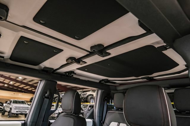 Used 2025 Ford Bronco Heritage Edition AWD/4WD image 18