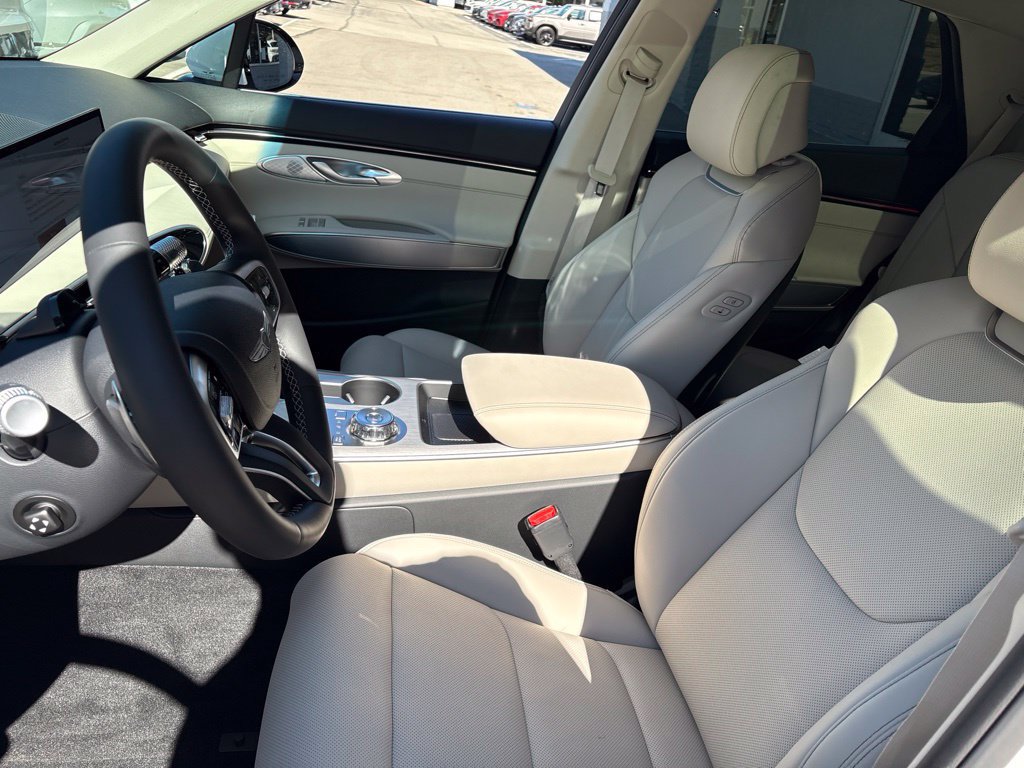 New 2027 Genesis GV70 2.5T Select AWD/4WD image 10