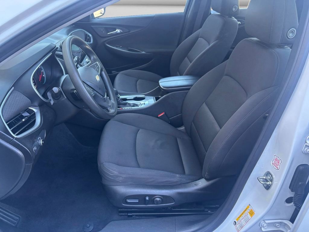 Used 2023 Chevrolet Malibu LT FWD image 10