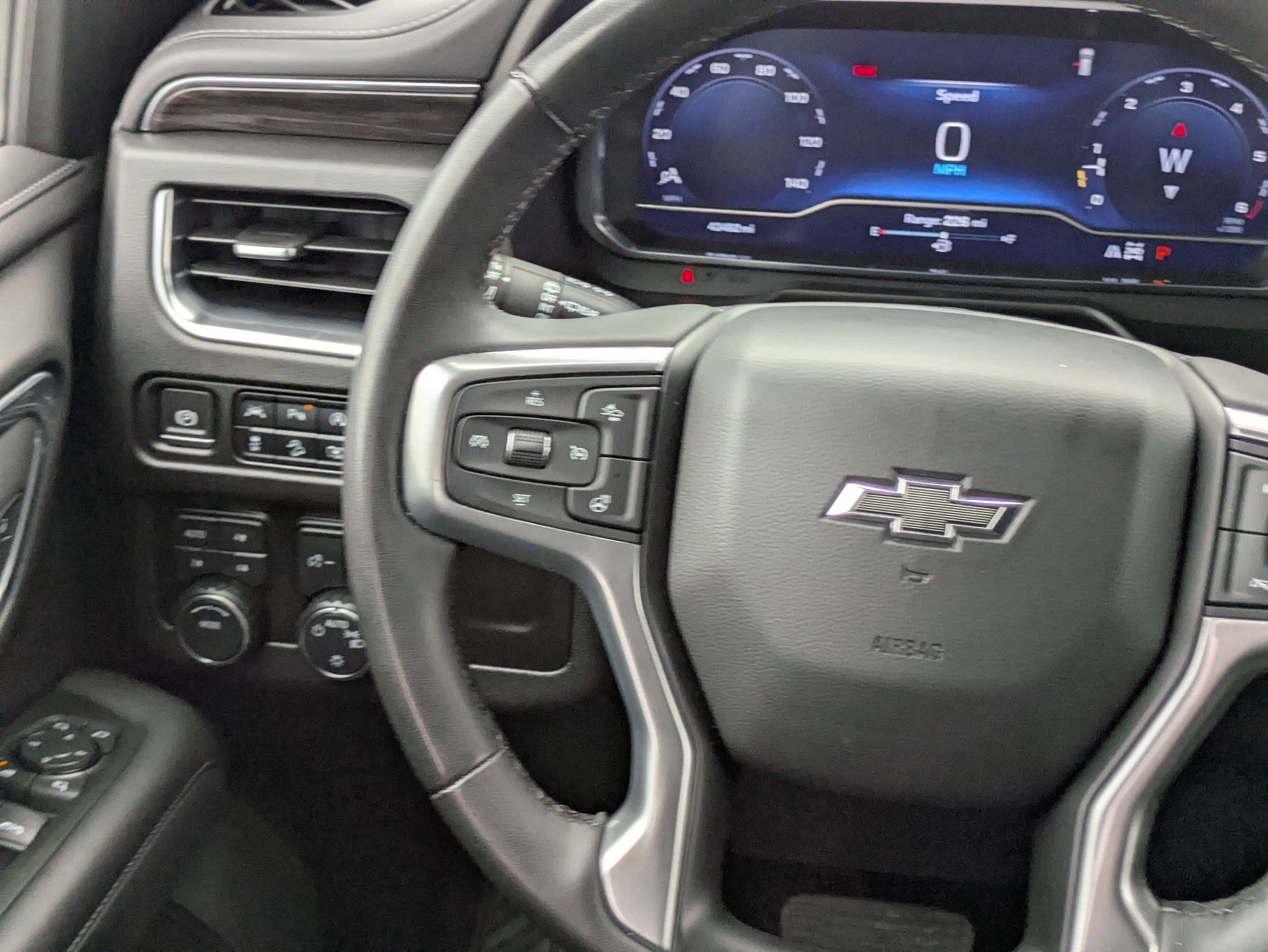 Certified 2024 Chevrolet Suburban Z71 w/ Luxury Package image 20