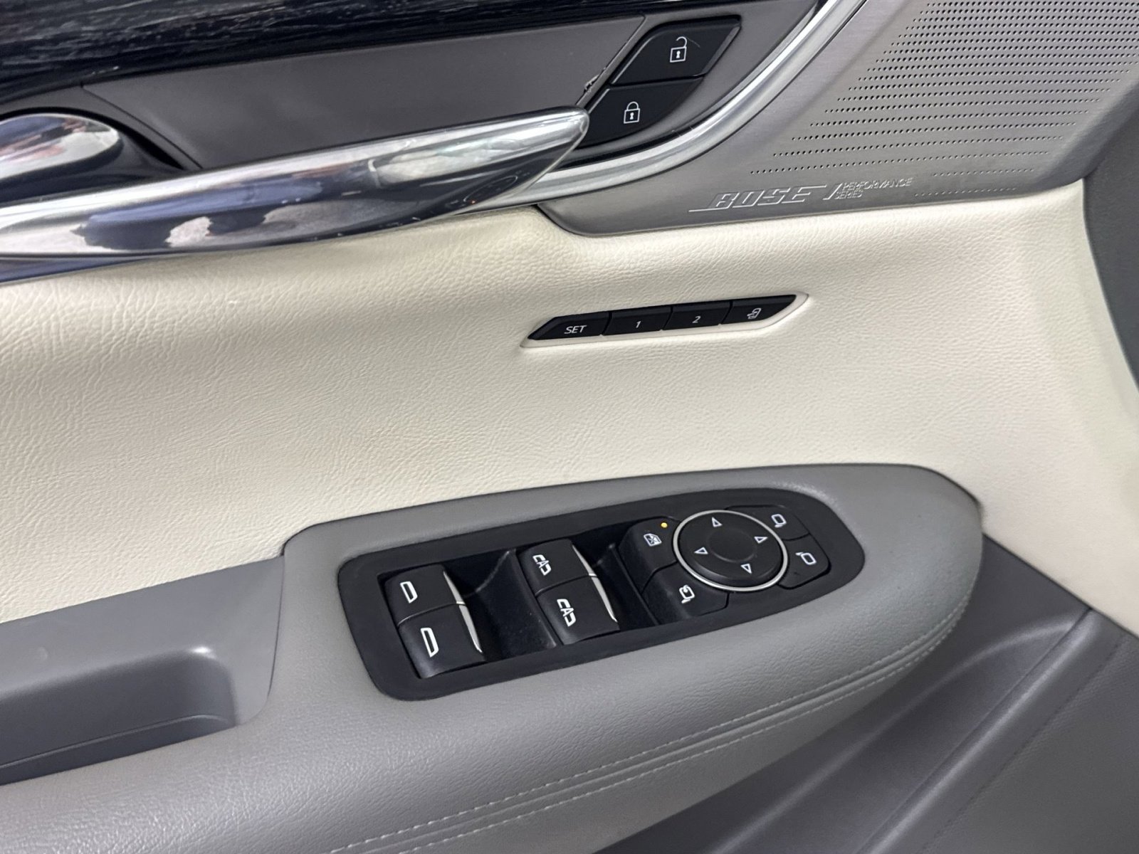 Used 2020 Cadillac XT6 Premium Luxury w/ LPO, Floor Liner Package image 19