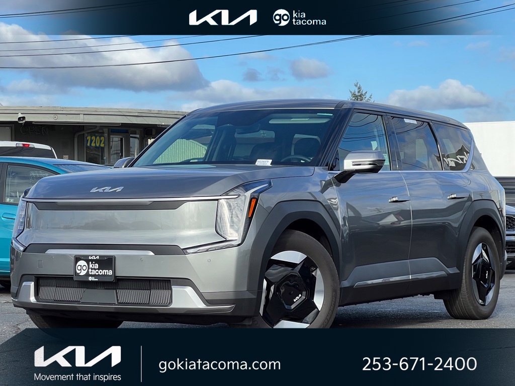 Certified 2024 Kia EV9 Light Long Range RWD image 1