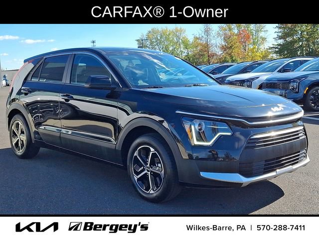 Certified 2025 Kia Niro LX image 3