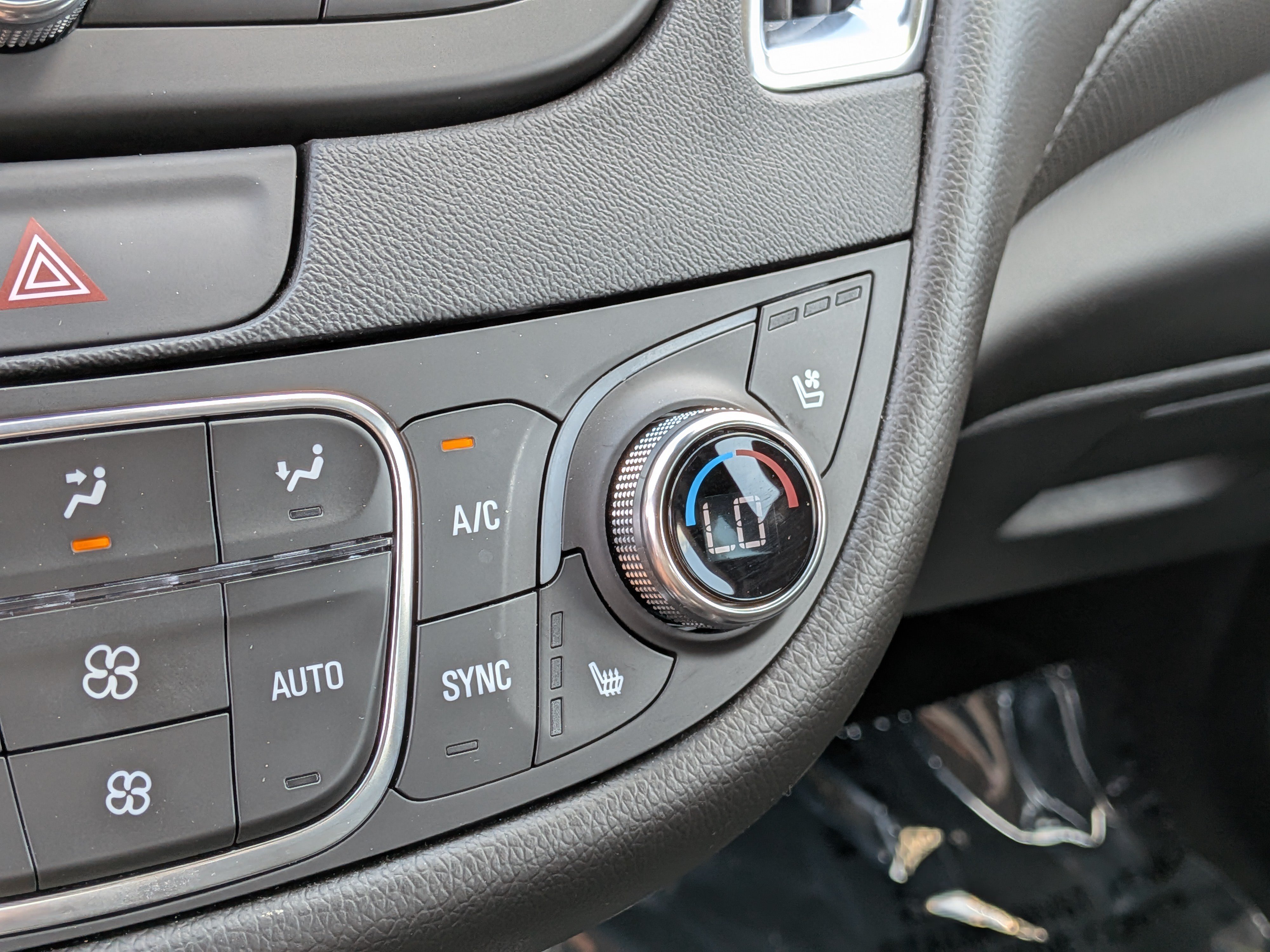 Used 2021 Chevrolet Malibu Premier FWD image 32