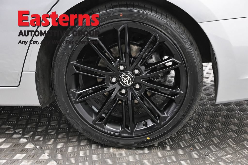 Used 2021 Toyota Avalon XSE FWD image 34