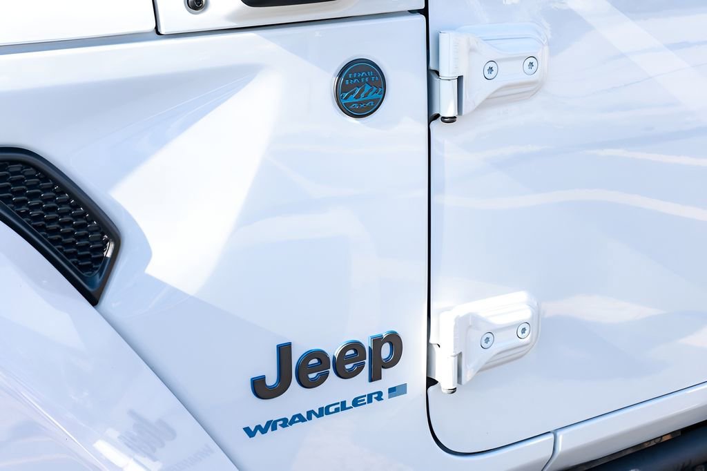 Used 2024 Jeep Wrangler Unlimited w/ Convenience Group image 16