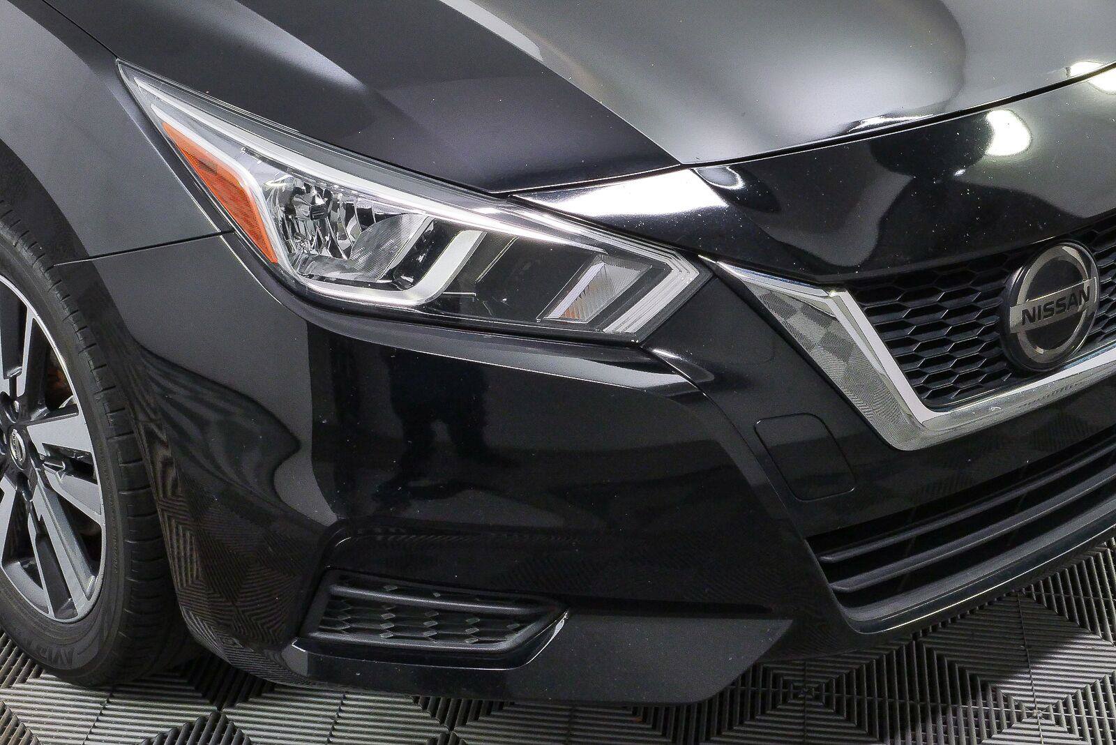 Used 2021 Nissan Versa SV FWD image 34