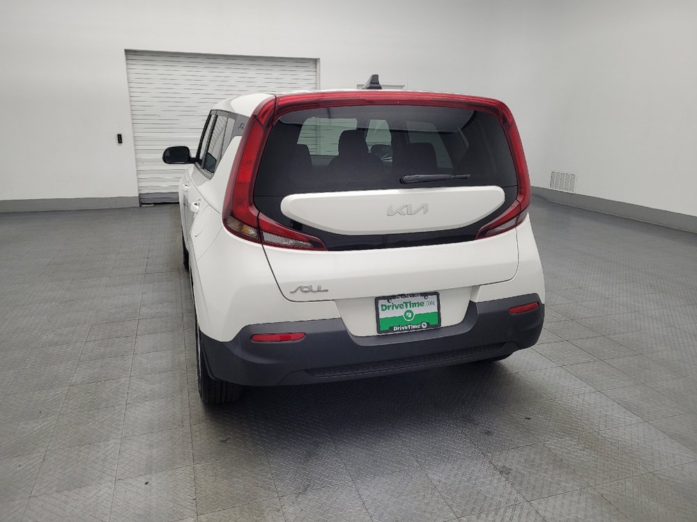 Used 2022 Kia Soul LX w/ Technology Package image 6