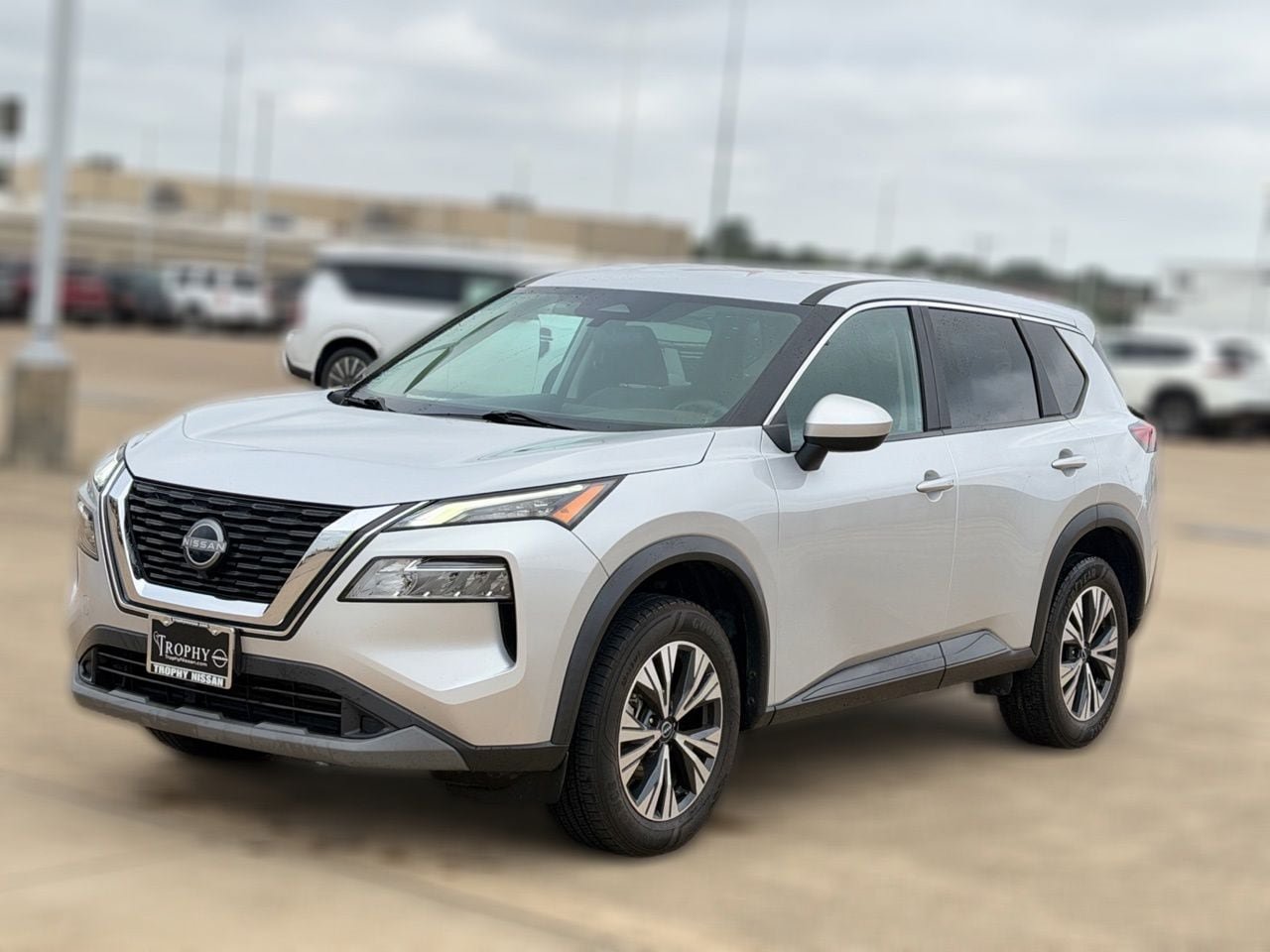 Used 2023 Nissan Rogue SV FWD image 4