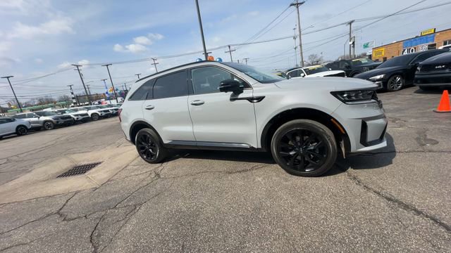Certified 2023 Kia Sorento SX image 2