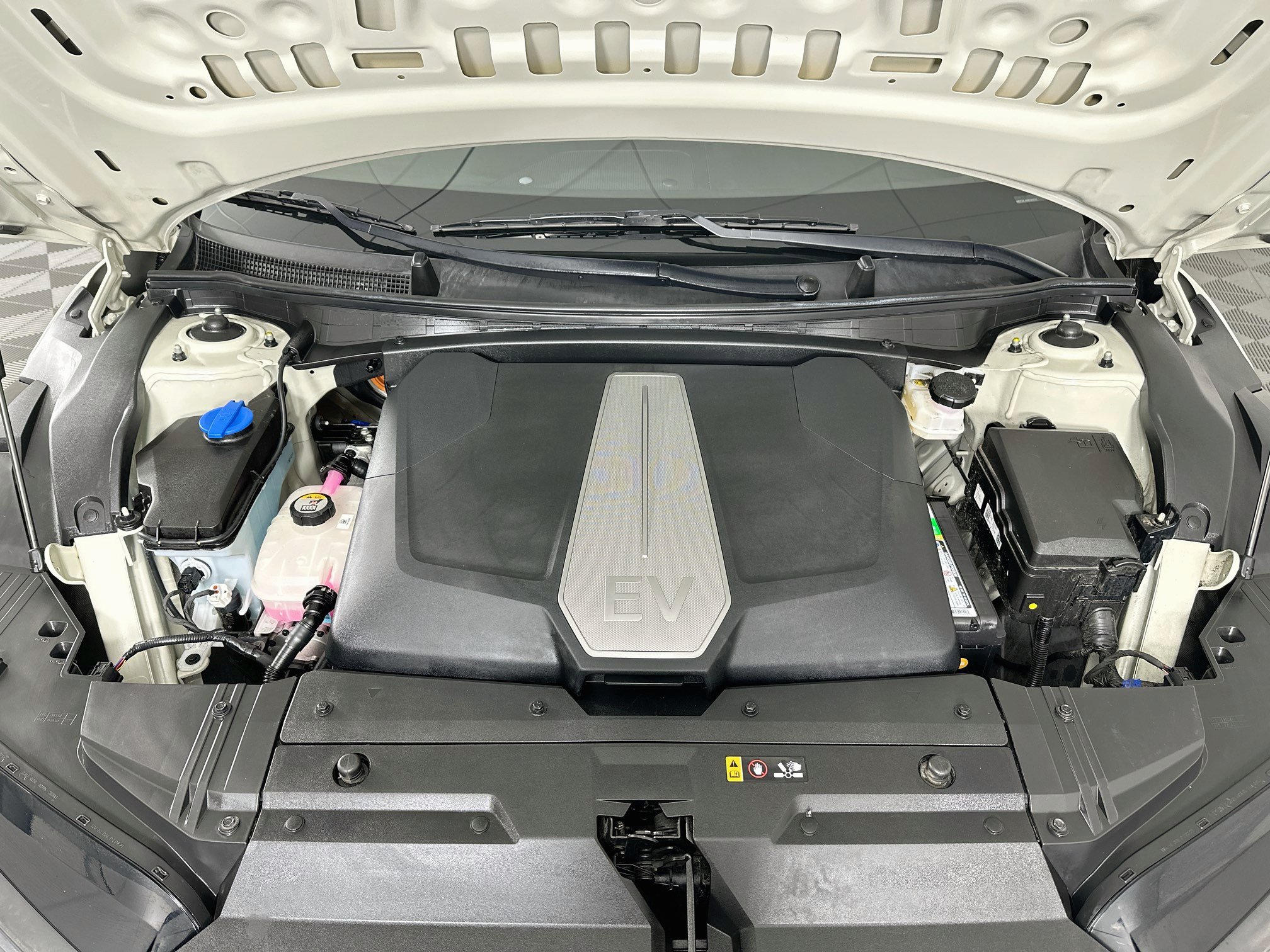 Used 2022 Kia EV6 Wind RWD image 33
