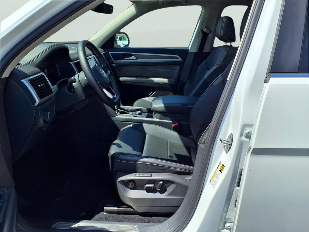 Used 2023 Volkswagen Atlas SEL AWD/4WD image 8
