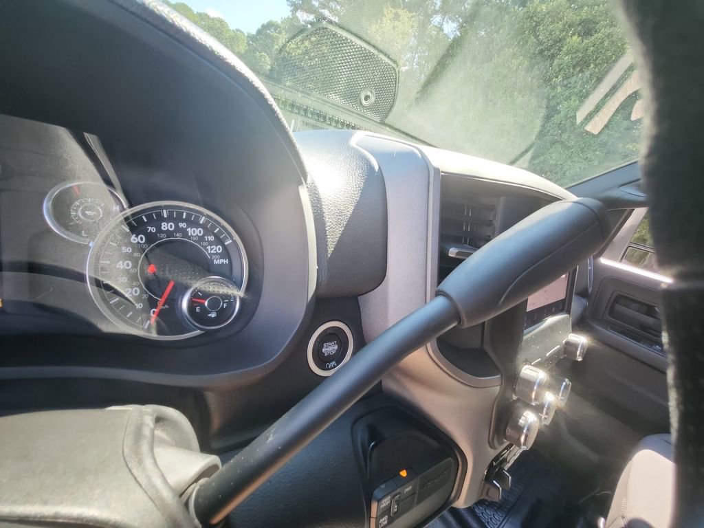 Used 2024 RAM 3500 Tradesman w/ Chrome Appearance Group image 20