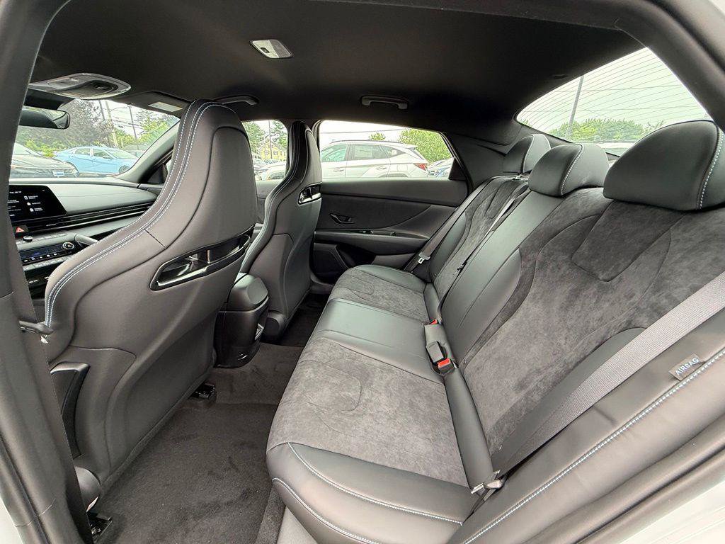 New 2026 Hyundai Elantra N FWD image 17