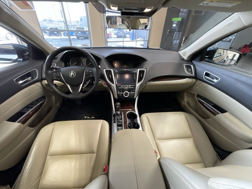 Certified 2018 Acura TLX image 9