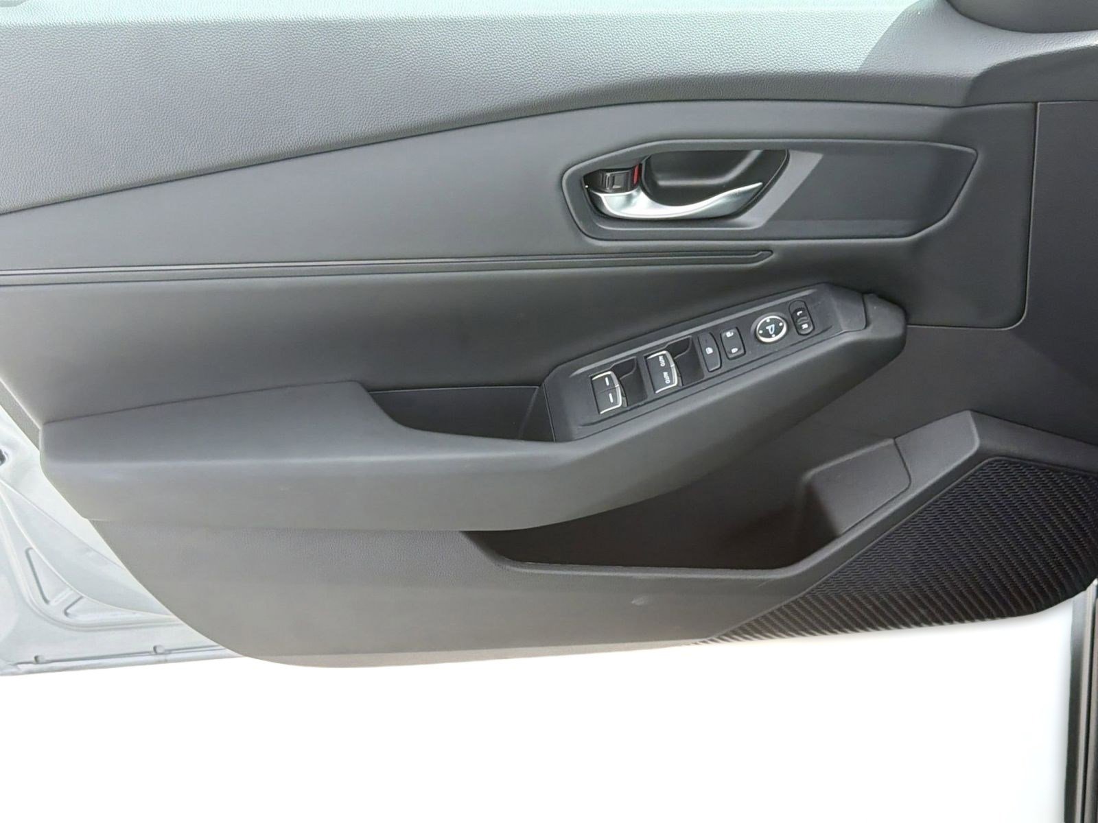 Used 2025 Honda Accord SE image 13