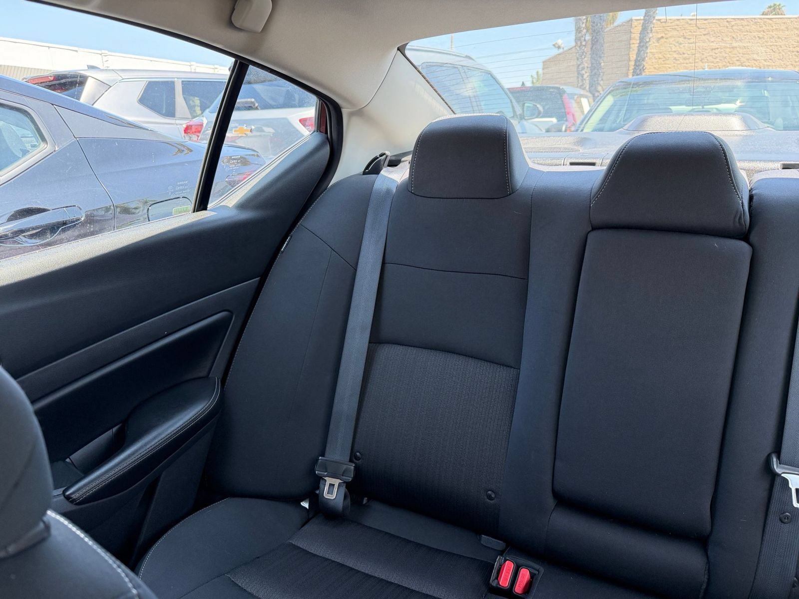 Used 2025 Nissan Altima 2.5 SV FWD image 38