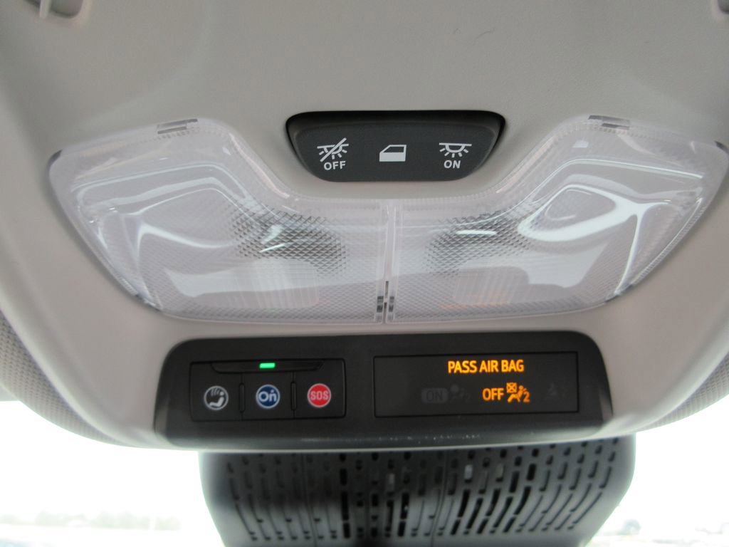 New 2027 Chevrolet Bolt LT FWD image 31