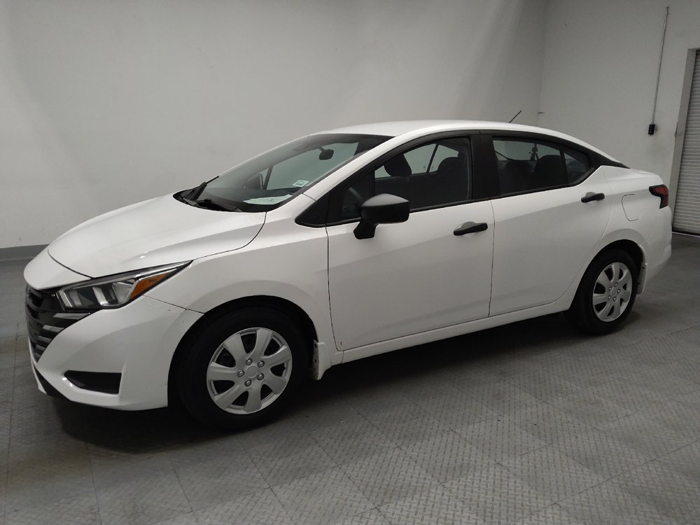 Used 2024 Nissan Versa S w/ Trunk Package FWD image 2