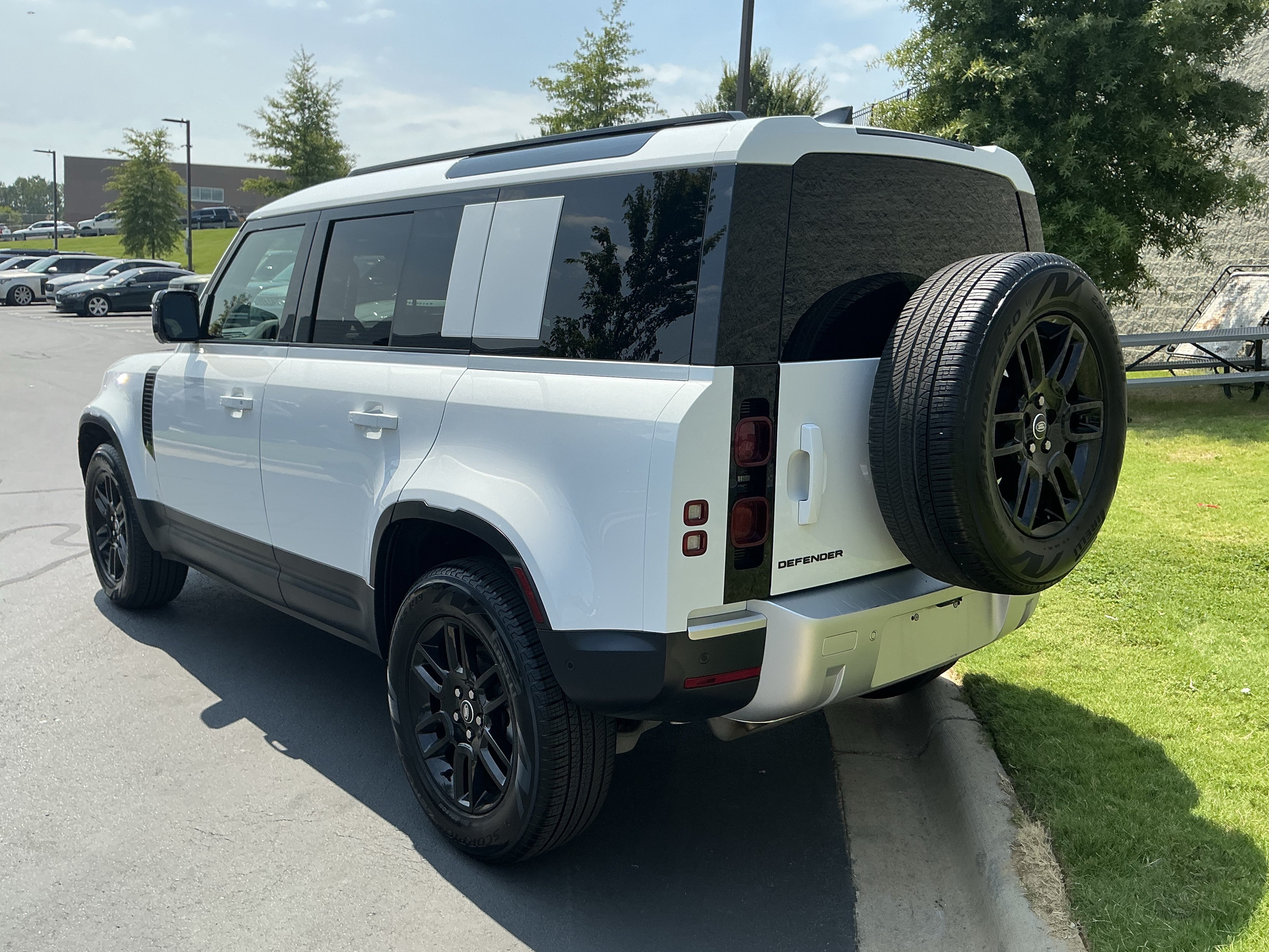 Certified 2025 Land Rover Defender 110 S AWD/4WD image 5