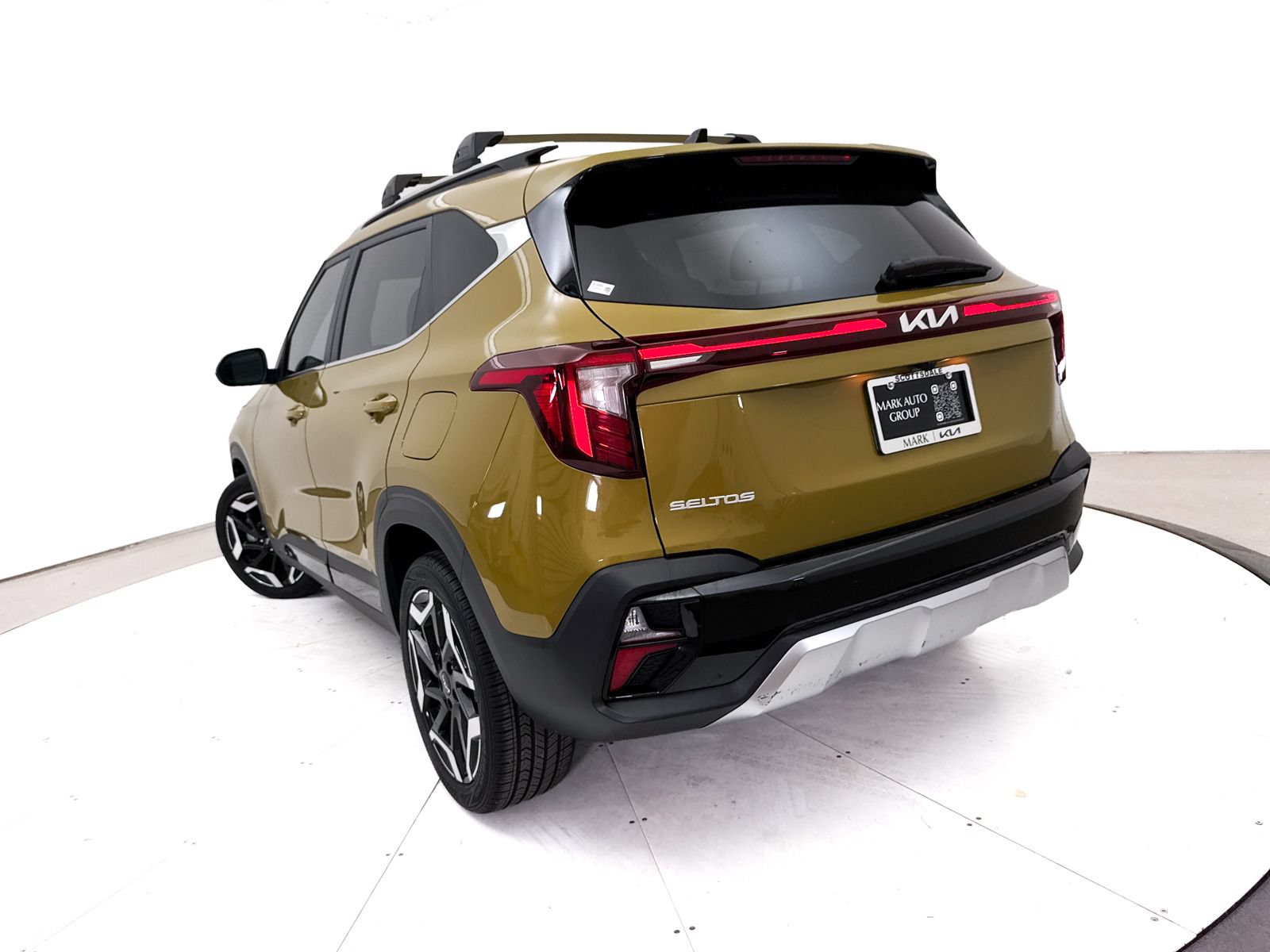 Certified 2024 Kia Seltos SX w/ SX Sunroof Package AWD/4WD image 9