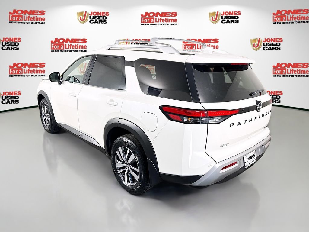 Certified 2023 Nissan Pathfinder SL w/ Black Appearance Package AWD/4WD image 2