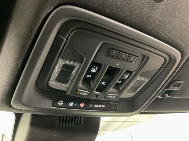 Used 2025 GMC Sierra 2500 AT4X image 18