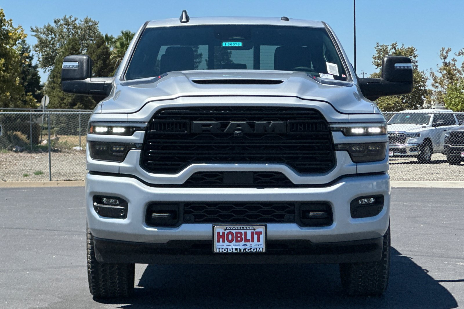 New 2026 RAM 2500 Laramie AWD/4WD image 8