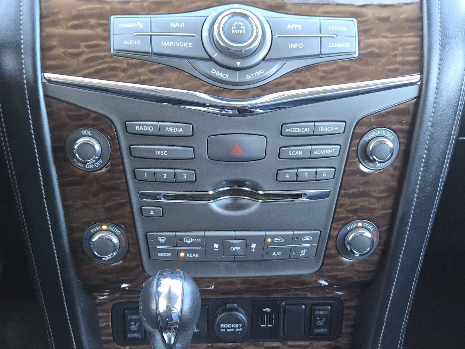 Used 2020 Nissan Armada SL w/ Premium Package image 20