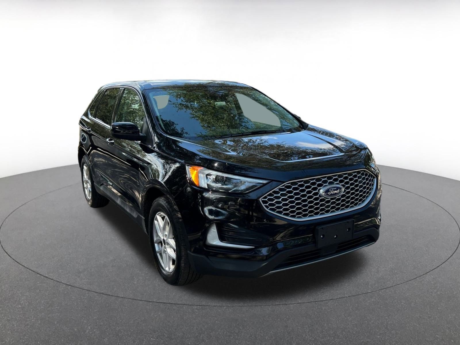 Used 2024 Ford Edge SEL