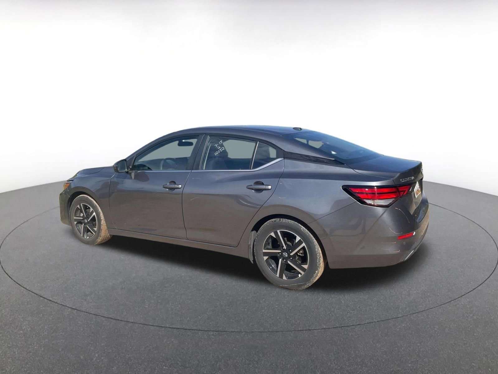 Used 2025 Nissan Sentra SV image 10