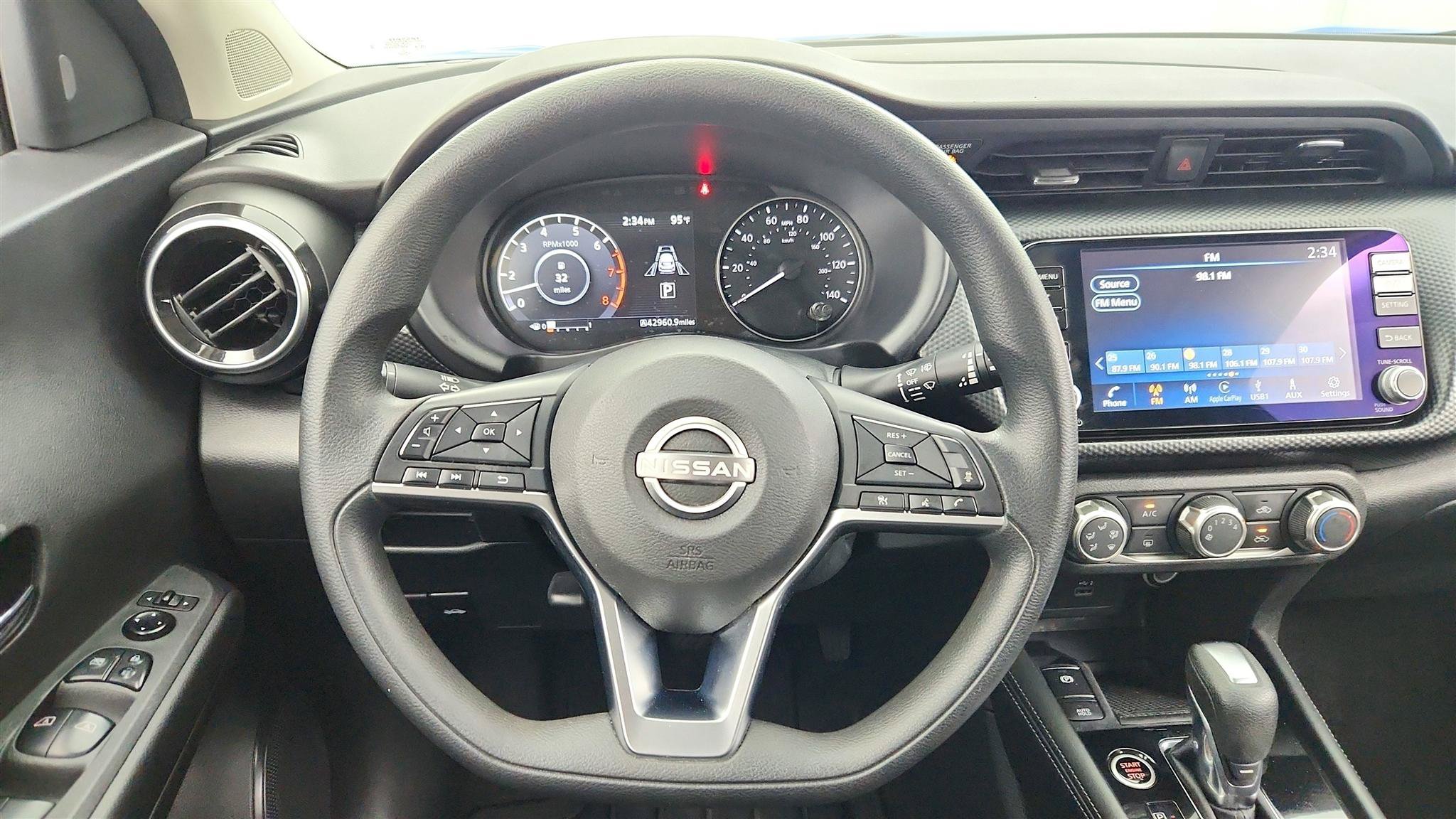 Used 2024 Nissan Kicks SV FWD image 12