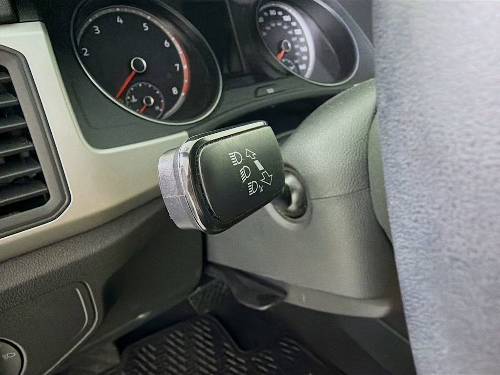 Used 2021 Volkswagen Atlas Cross Sport SE image 35